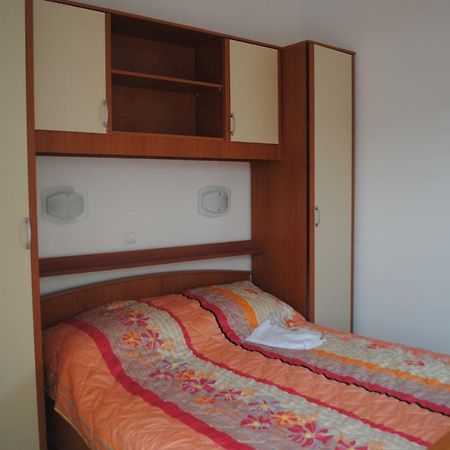 Ciovo Apartments Трогир Екстериор снимка