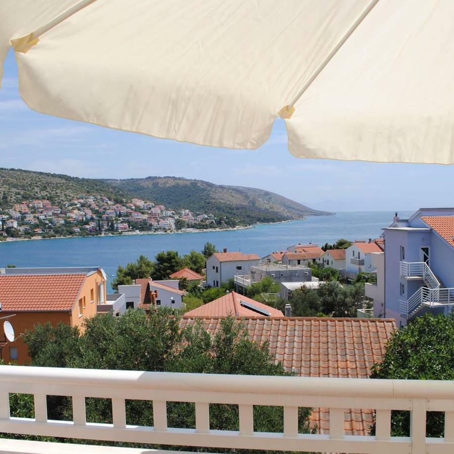 Ciovo Apartments Трогир Екстериор снимка