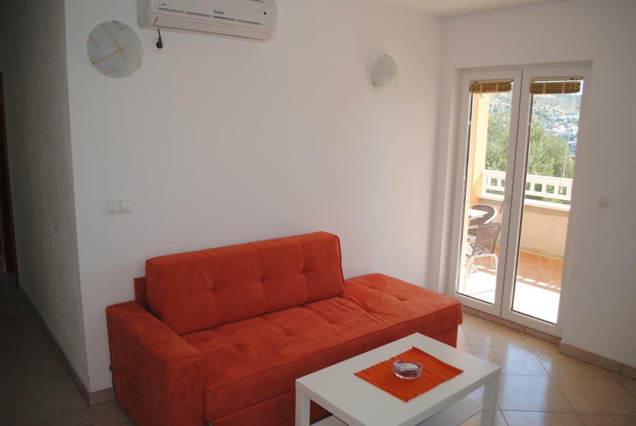 Ciovo Apartments Трогир Екстериор снимка